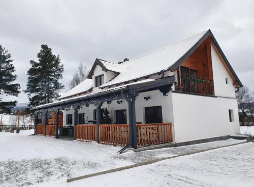 Vama Buzaului Hillside Barn - camere la munte in Vama Buzăului