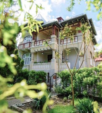 Vila Lili in Prajila