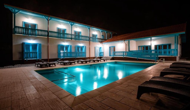 Vila Mavis-cazare cu piscina incalzita & jacuzzi in Mahmudia
