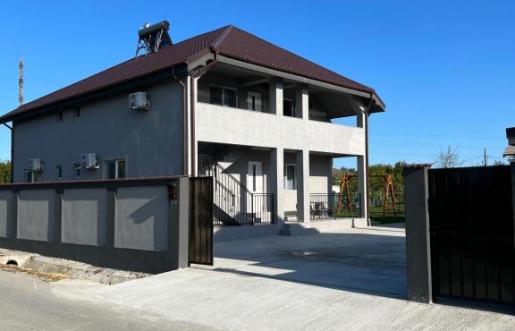 Vila Palade in Corbu