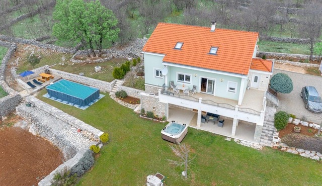 Villa Čelinka in Cista Provo