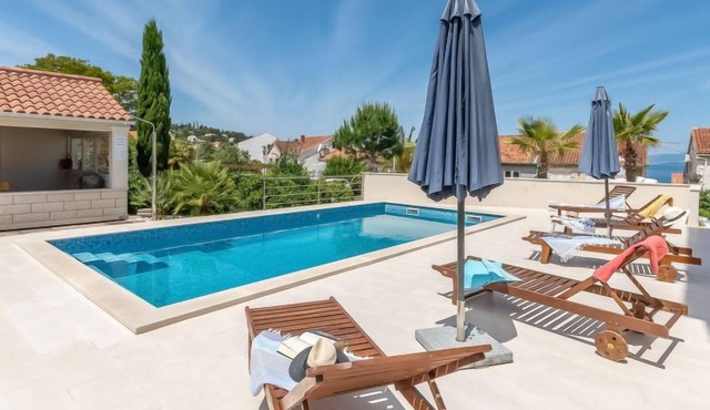 Villa 2 Pools by Interhome in Brac/Sutivan