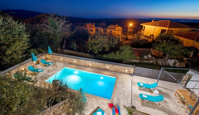 Villa ANNA-LENA with pool near sandy beach