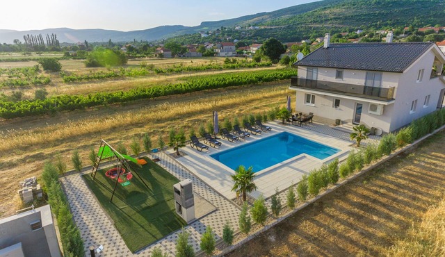Villa Antea - privat heated pool, brand new villa, relaxing, rural near sea