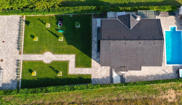 Villa Anteo-Split by Villas Guide