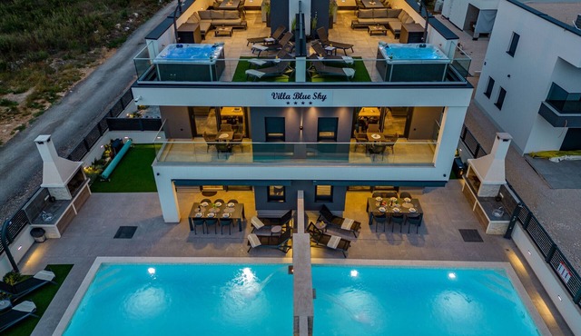Villa Blue Sky, Turanj, next to the sea, private pool, barbecue, jacuzzi, rooftop terrace, www.zadarvillas