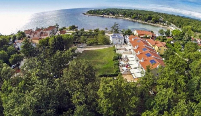 Villa BOBO's Place with Jacuzzi (79169-A2) - Umag