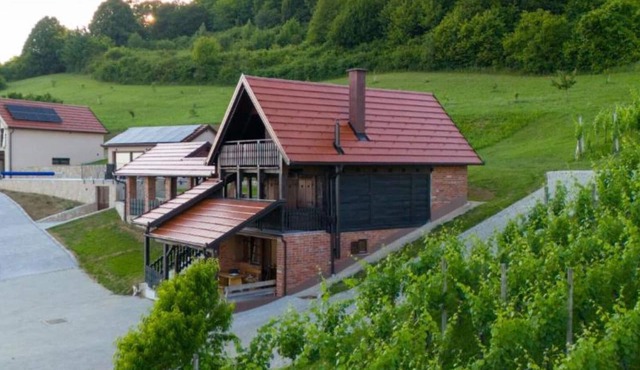 Villa Breg - Four Bedroom Villa with Pool, Hot-Tub and Sauna