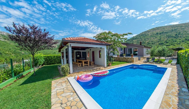 Villa Clea in Buna