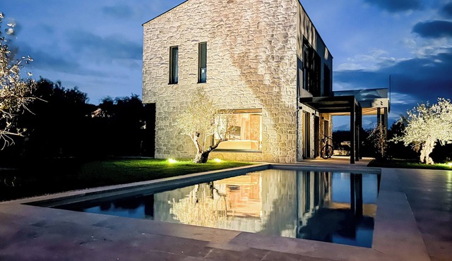 Villa Coco - stylish vacation home, near Poreč. Only 5 minutes to the beach!