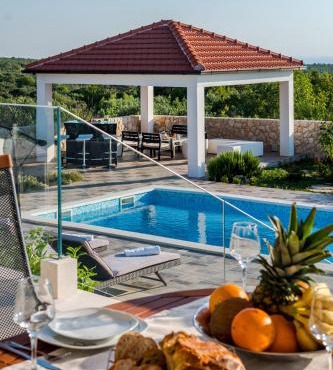 Villa Daly