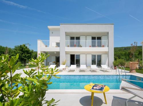 Villa Debora by Interhome in Diminići