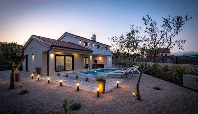 Villa Domino with heated pool (Kvarner - Muraj)