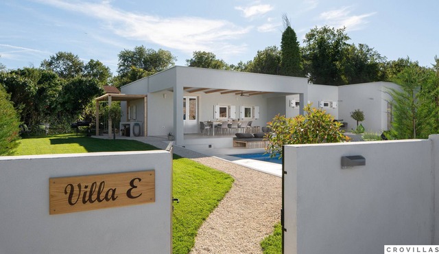 Villa E nearby Umag – Crovillas GmbH