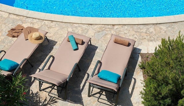 Villa Ella with private pool and spacious garden