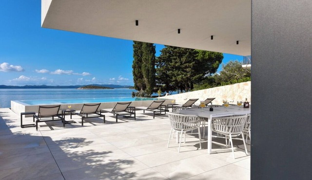 Villa FUX Eternity directly on the beach on the island of Pasman Zadar