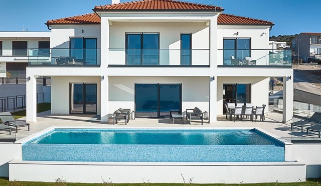 Villa Infinity View by Villas Guide
