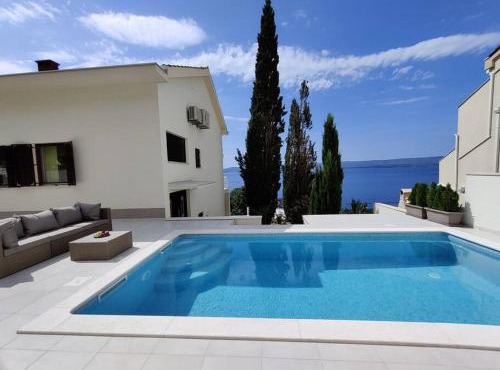 Villa Jafemina, unique seafront villa, stunning seaviews