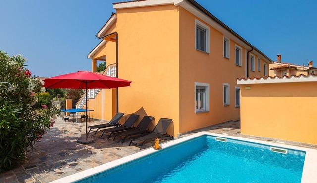 Villa Jasminka by Villas Guide in Peroj