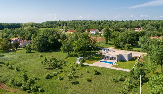 Villa Karin with pool in Labin