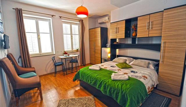 Villa Katarina - Double Room with Sea View (First Floor) in Dubrovnik