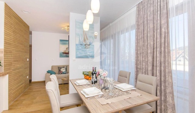 Villa LA-Two Bedroom Apartment with Terrace