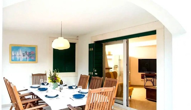 Villa Lapis Vis - Treat yourself with the vacation you deserve!