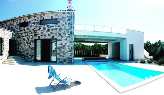 Villa Lavanda in Kriz Sezana with private swimpool in Sezana