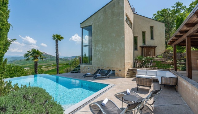 Villa Le Grand Cru with infinity pool