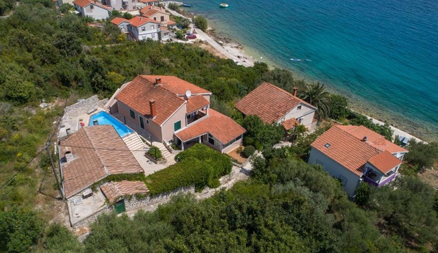 Villa Lily Comfortable holiday residence
