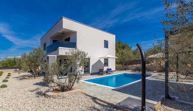 Villa Lio with pool - Linardići (Krk)