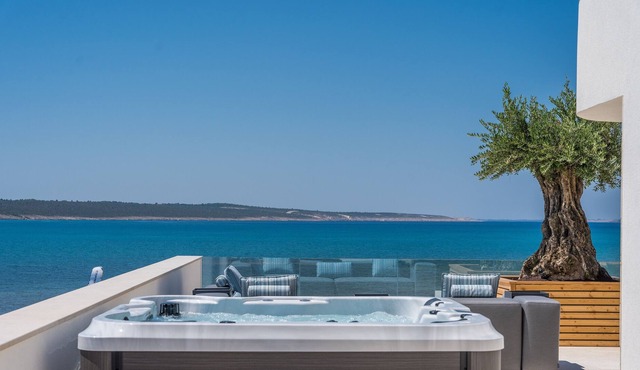 Villa Ljubac Hillside nearby Zadar – Crovillas GmbH