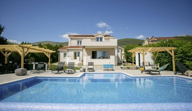 Villa Longo in Plano - Haus für 6-7 Personen