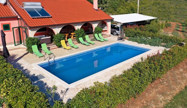 Villa Lujko (for 10 people)