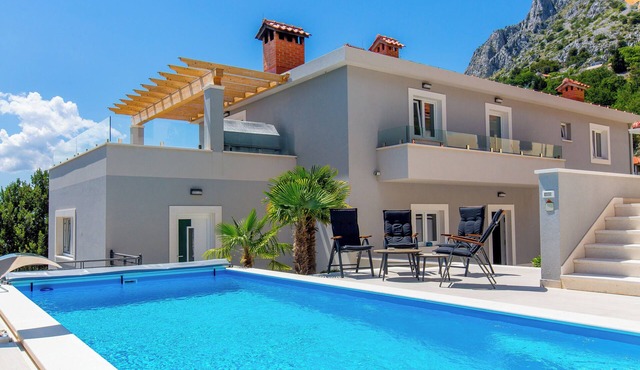 Villa Majestic Vista - Private Pool