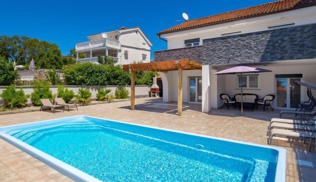 Villa Mira by Interhome