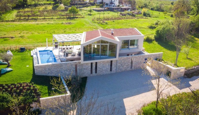 Villa Montagna Istriana with Pool