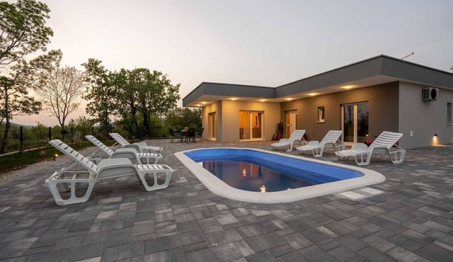Villa Nadalina with swimming pool