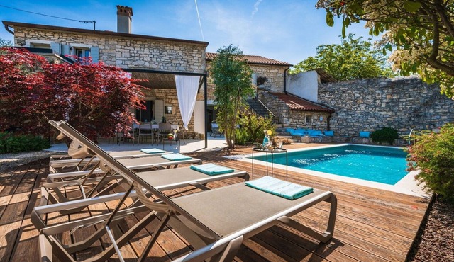 Villa Nar – Authentic Istrian Stone House with Heated Private Pool