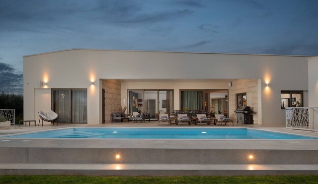 Villa Olive Grove ZadarVillas