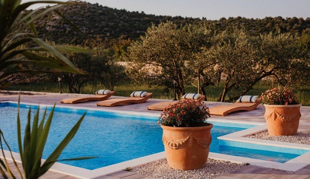 Villa Red Hacienda with Pool