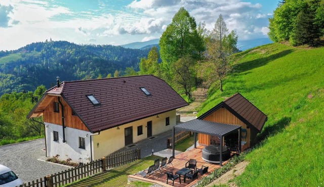 Villa Richterberg with Sauna & Hot Tub in Slovenj Gradec