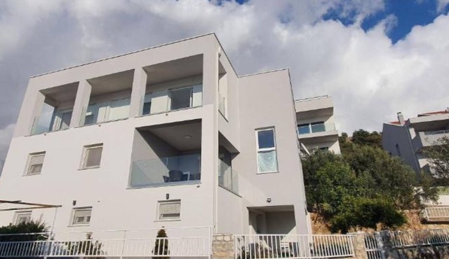Villa Seka - Deluxe Villa with Swimming pool and Sea View