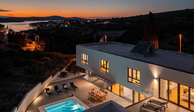 Villa SMILJANA - large private pool, sea view in Milna