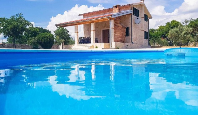 Villa Stone Pearl with heated swimming pool