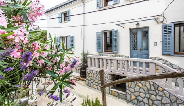 Villa Storia - Private house in a quiet town
