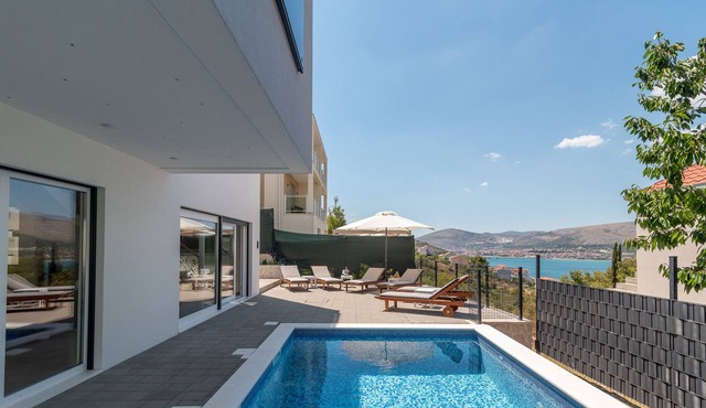 Villa Sun Stone nearby Split – Crovillas GmbH