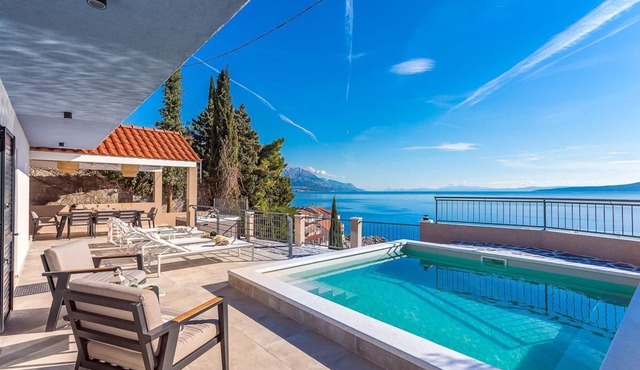 Villa Tadsi - Four Bedroom Villa, Sleeps 8