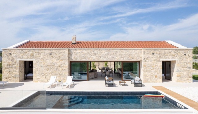 Villa Terra & Aria Dalmatica heated pool jacuzzi sauna
