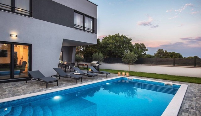 Villa Tika (74244-K1) - Pula in Pula